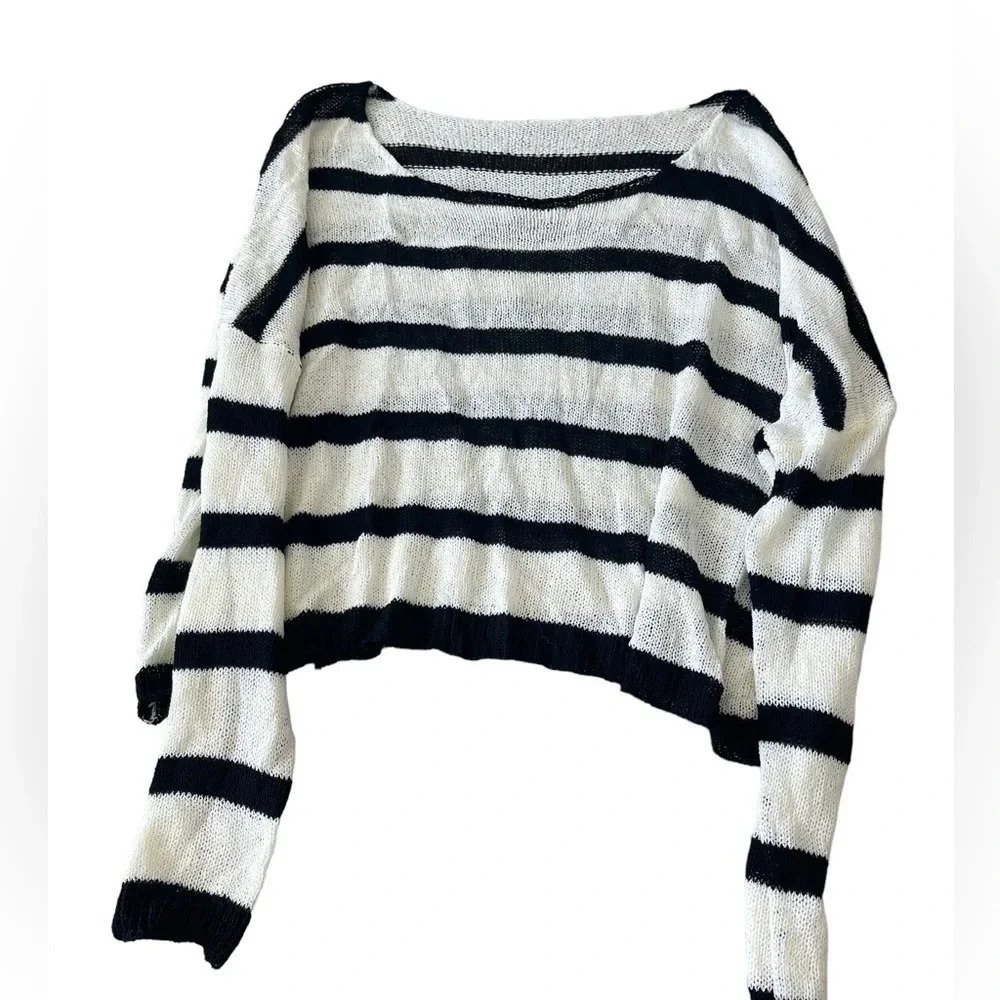 🖤 Revolve Unbranded Striped Sample Sweater – Black & White (Size‎ S) 🤍✨